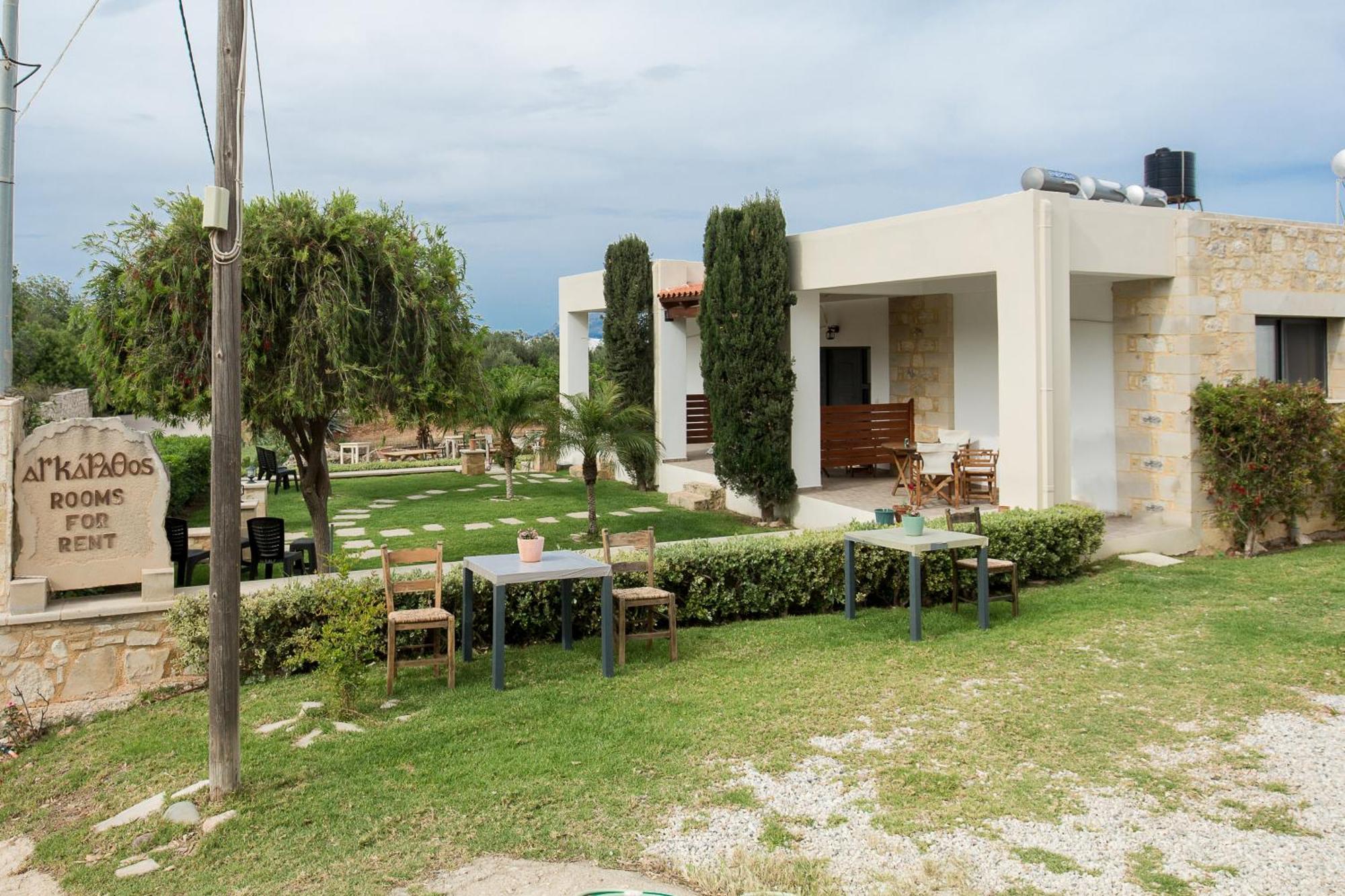 Agarathos Traditional Rooms With Pool Kalivianí Exterior foto